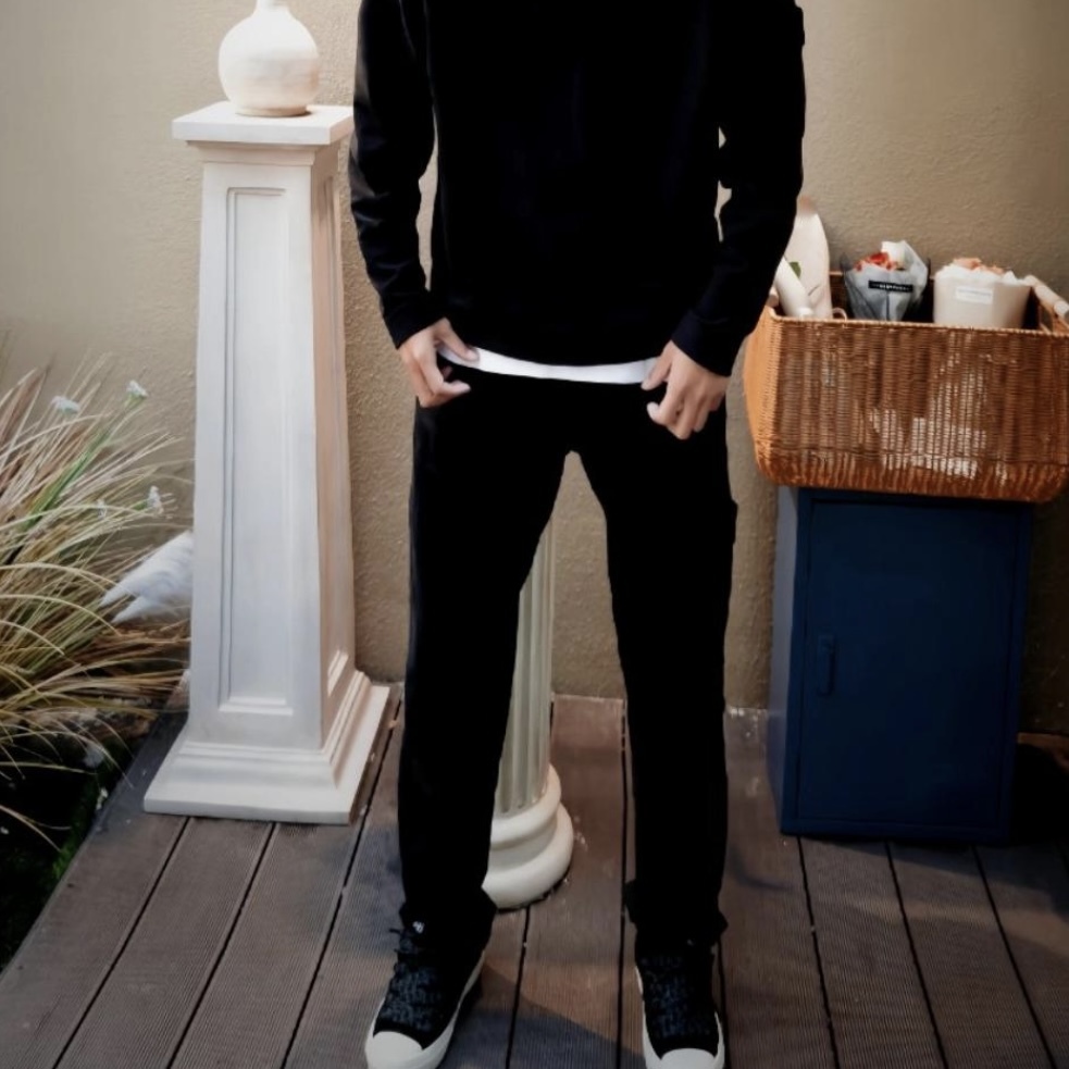 Dior B23 Low Top Red Blue Oblique 3SN2927ZWC_H968 review Antonio Oliver