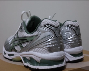 Asics Gel-Kayano 14 White Pure Silver Slate Grey Sage 1201A019-107 review 