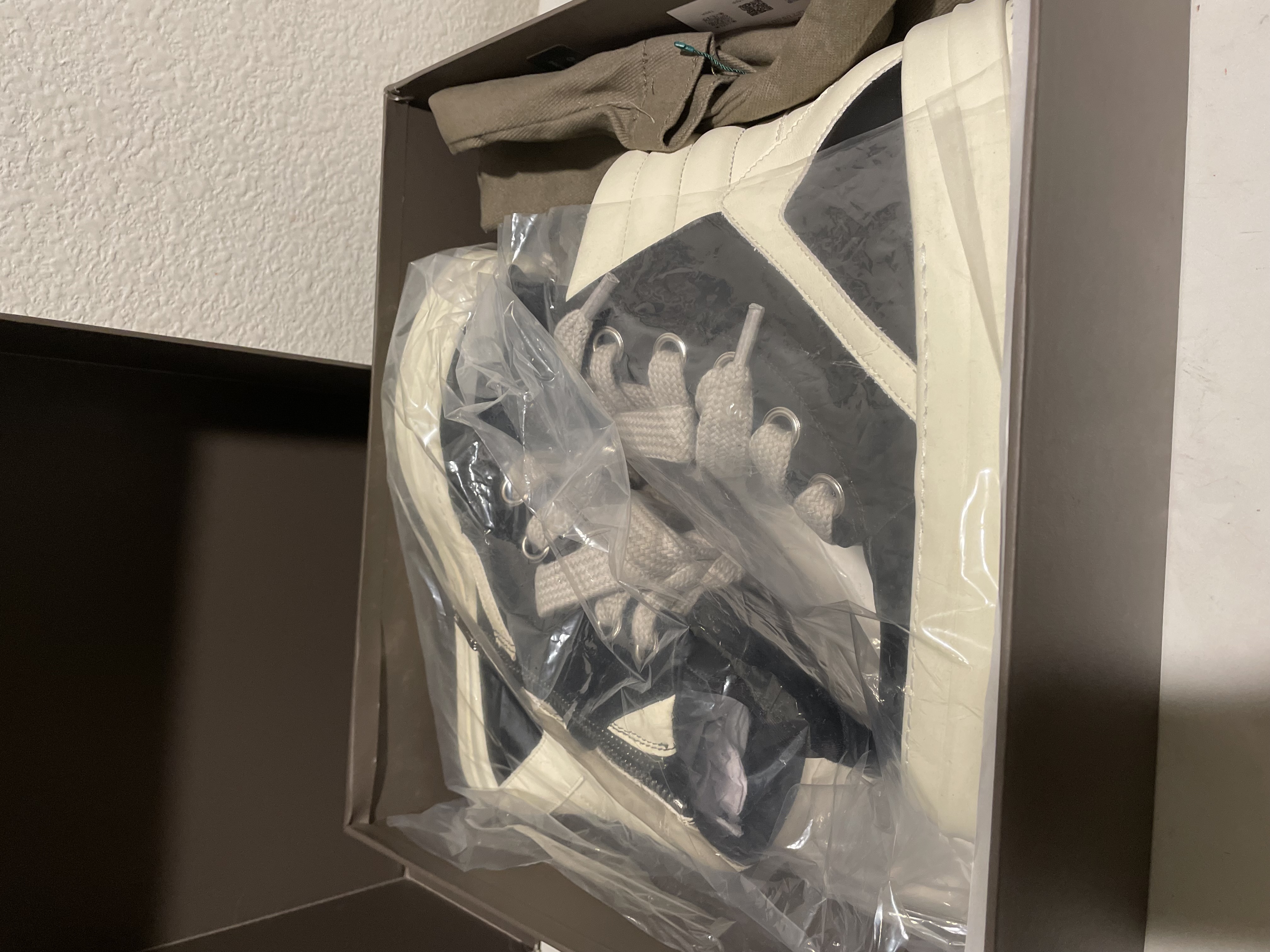 Rick Owens GeoBasket Oversized Eylet Black White RU02B2894-LPOW1-911 review Unknown