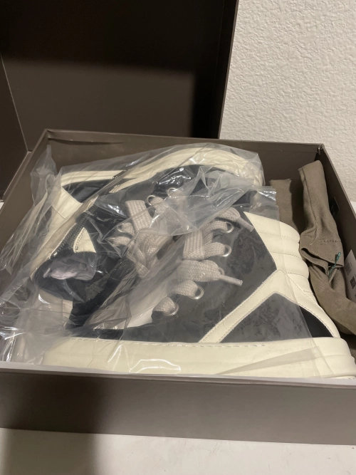 Rick Owens GeoBasket Oversized Eylet Black White RU02B2894-LPOW1-911 review 