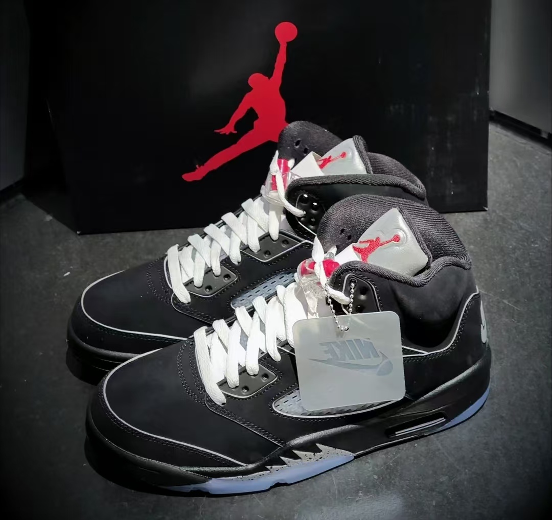 Air Jordan 5“Black Metallic Reimagined" HF3975-001 review JaCorey Spann