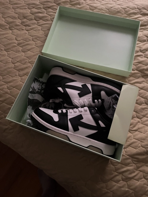Off-White Out Of Office OOO Low Tops White Black OMIA189C99LEA0011004 review 