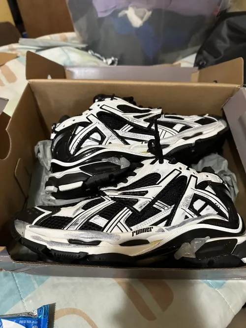 Balenciaga Runner White Black White 677403W3RB29010 review jerryherrington