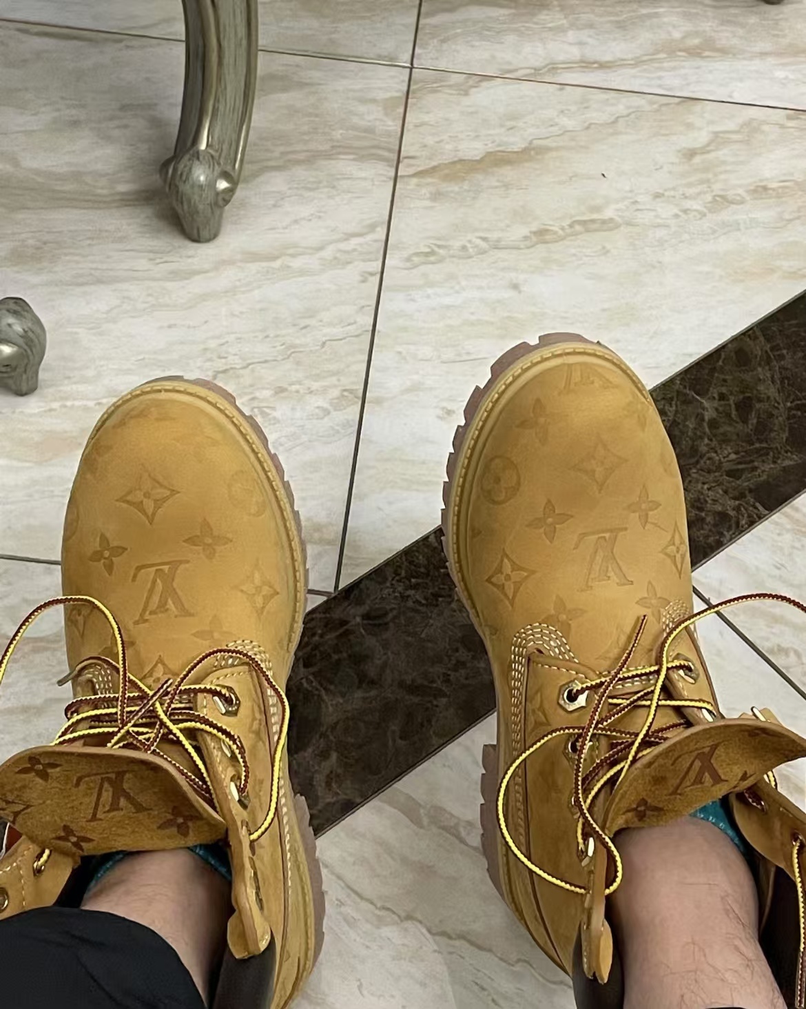 Louis Vuitton Timberland 6" Ankle Boot Wheat Monogram 1AD72X review Adrian Espinoza
