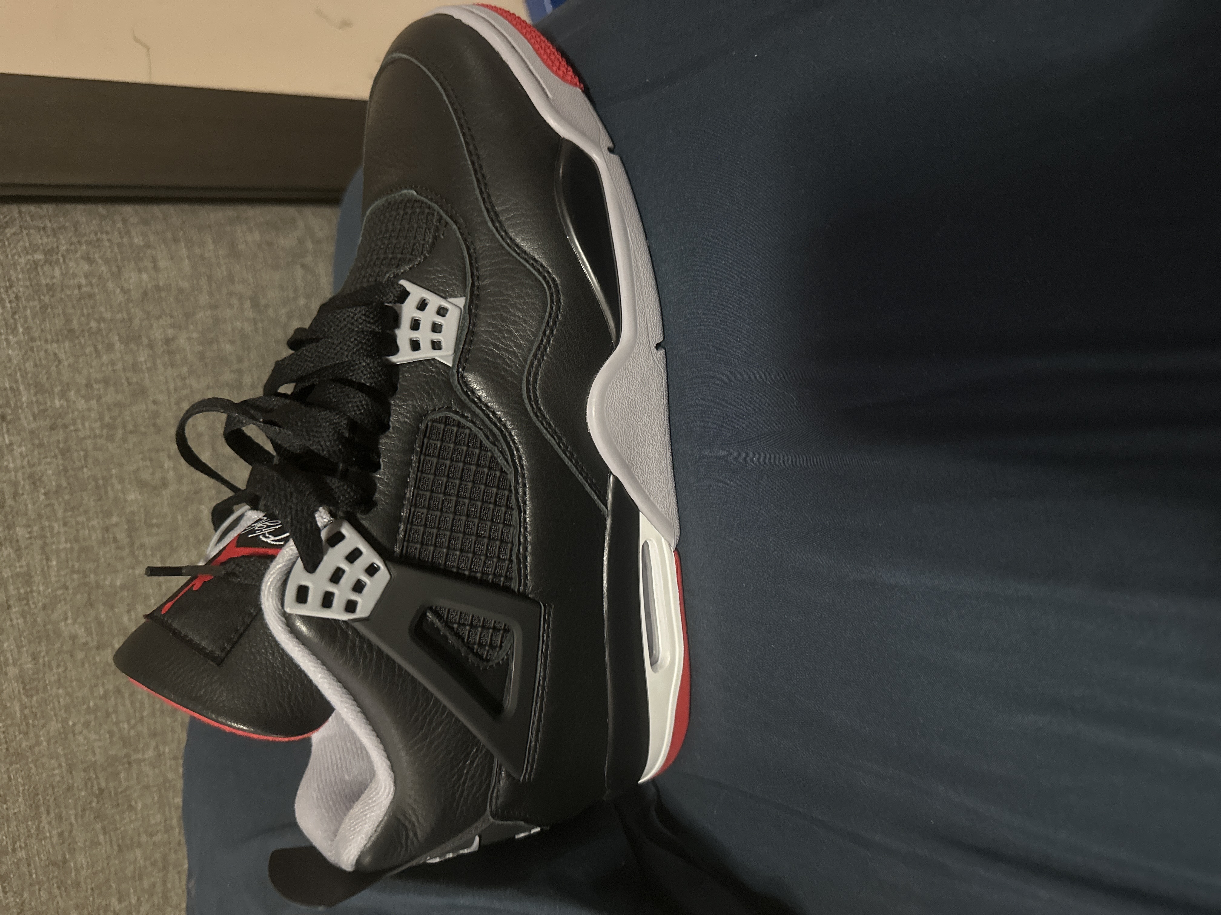 Air Jordan 4 Retro Bred Reimagined FV5029-006 review Doe 06