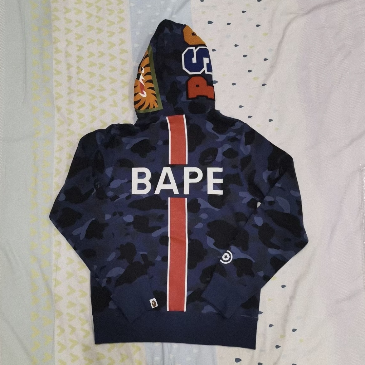 Bape Paris Saint-Germain Co-Branded Ape Head Zip Hoodie review Simion Hines 00