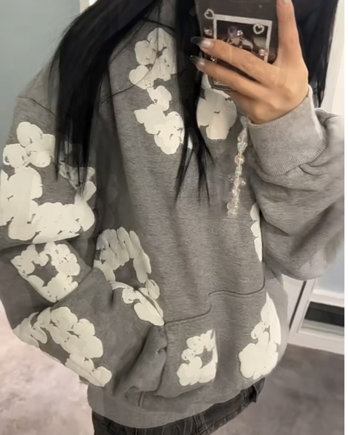 Denim Tears The Cotton Wreath Sweatshirt Royal Grey review Giovani García