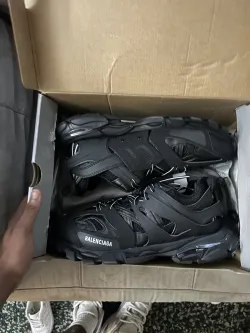 Balenciaga Track Black 542023 W1GB1 1000 review Z0_TUFF 04