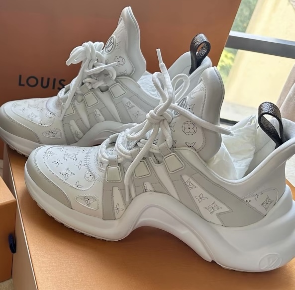 Louis Vuitton Archlight Sneakers 1ACGNS review jerimiah ahshd