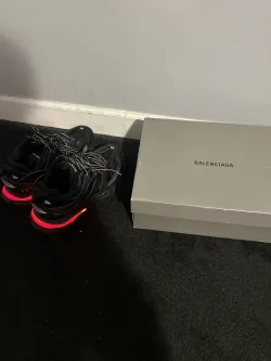 Balenciaga Track LED Black 555032W2GB11000 review Roy
