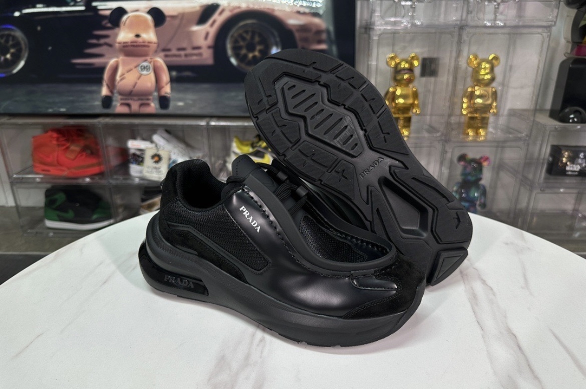 Prada Sneakers Black review Giovanni Sataille