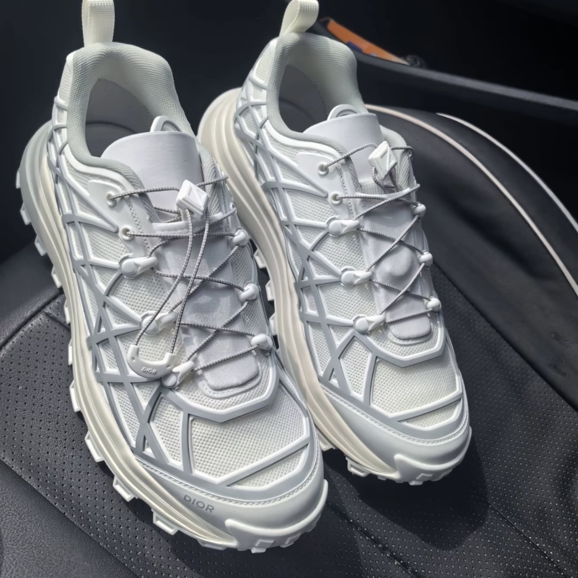 Dior B31 Runner White Grey 3SN297ZUV_H060 review 0