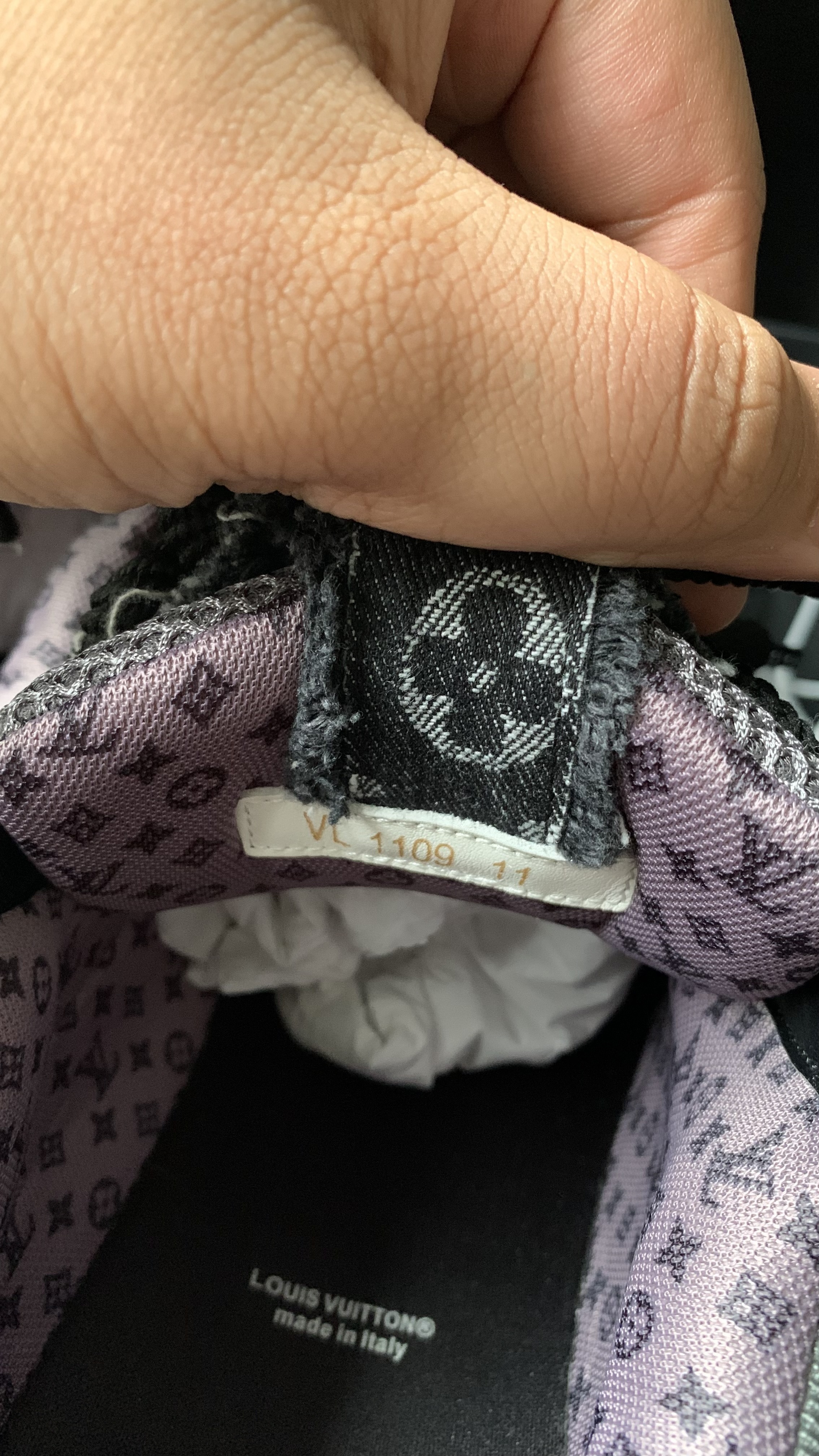 Louis Vuitton LV Skate Trainer Black Swarovski Monogran 1ABMHV review Doniie56 on ig 06