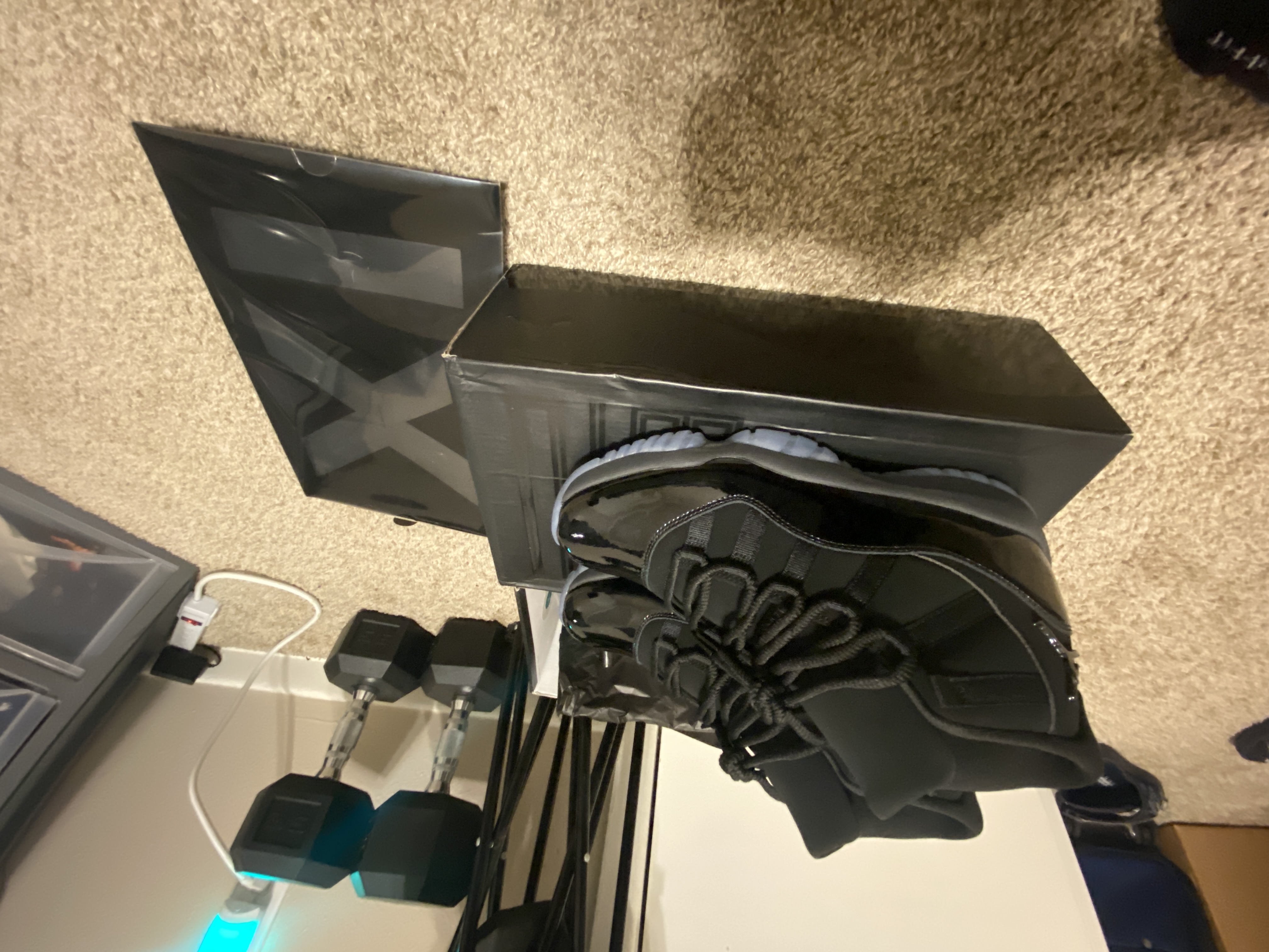 Air Jordan 11 Retro High Cap and Gown 378037-005 review Jay