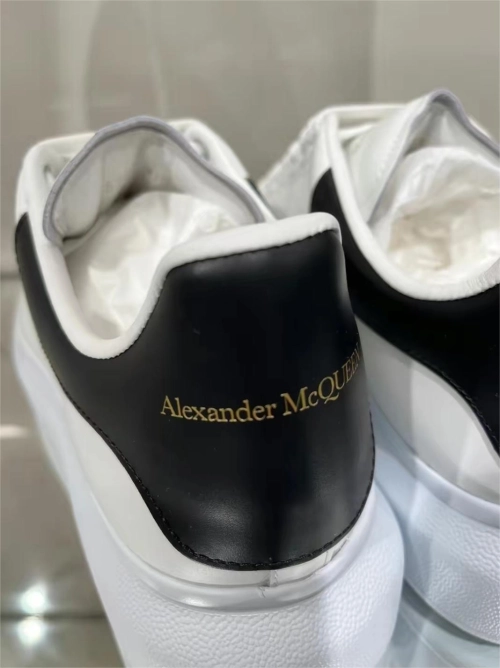 Alexander McQueen Oversized White Black 553680-WHGP5-9061 review 