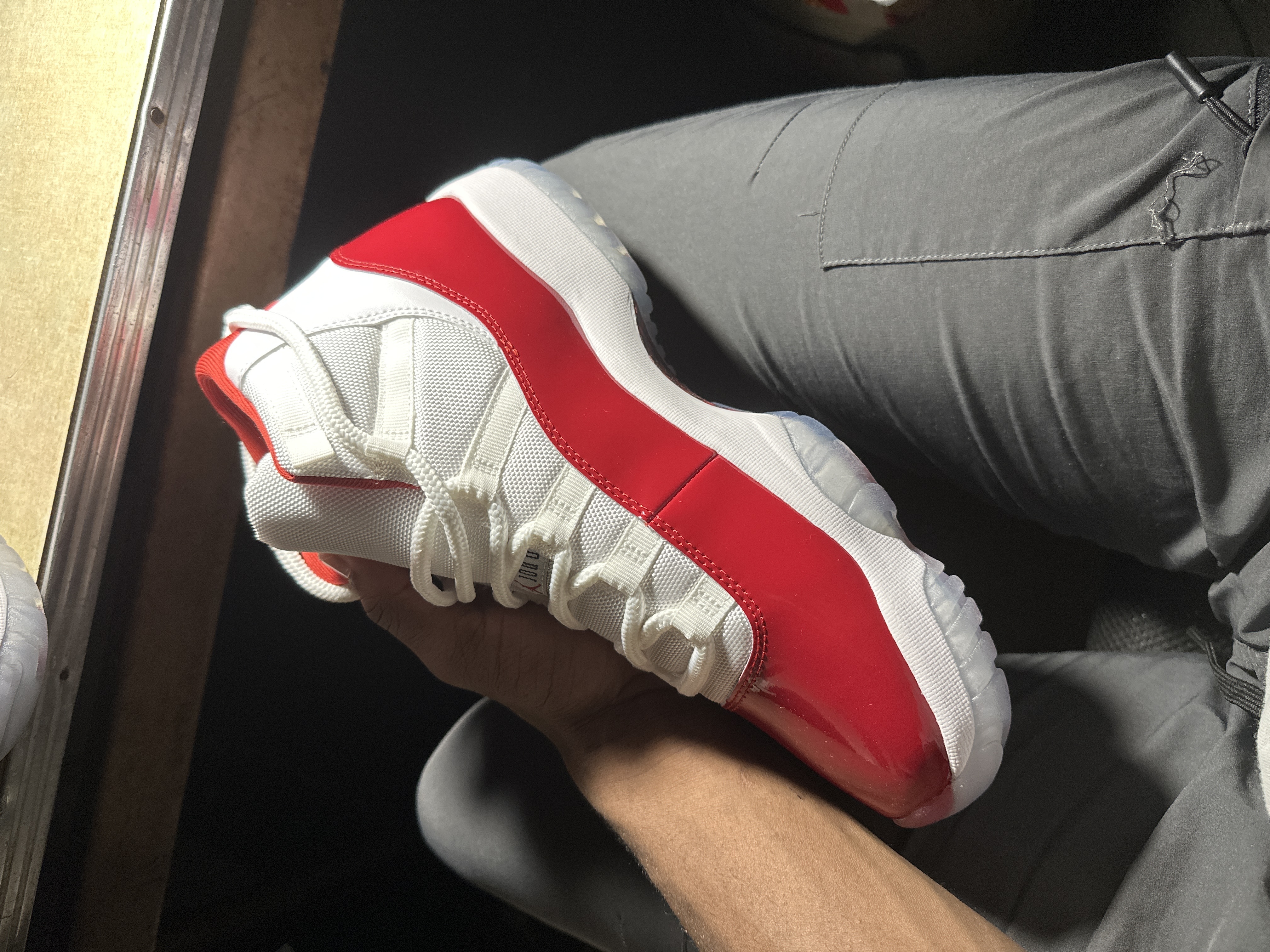 Air Jordan 11 Retro Cherry CT8012-116 review Mingo 02