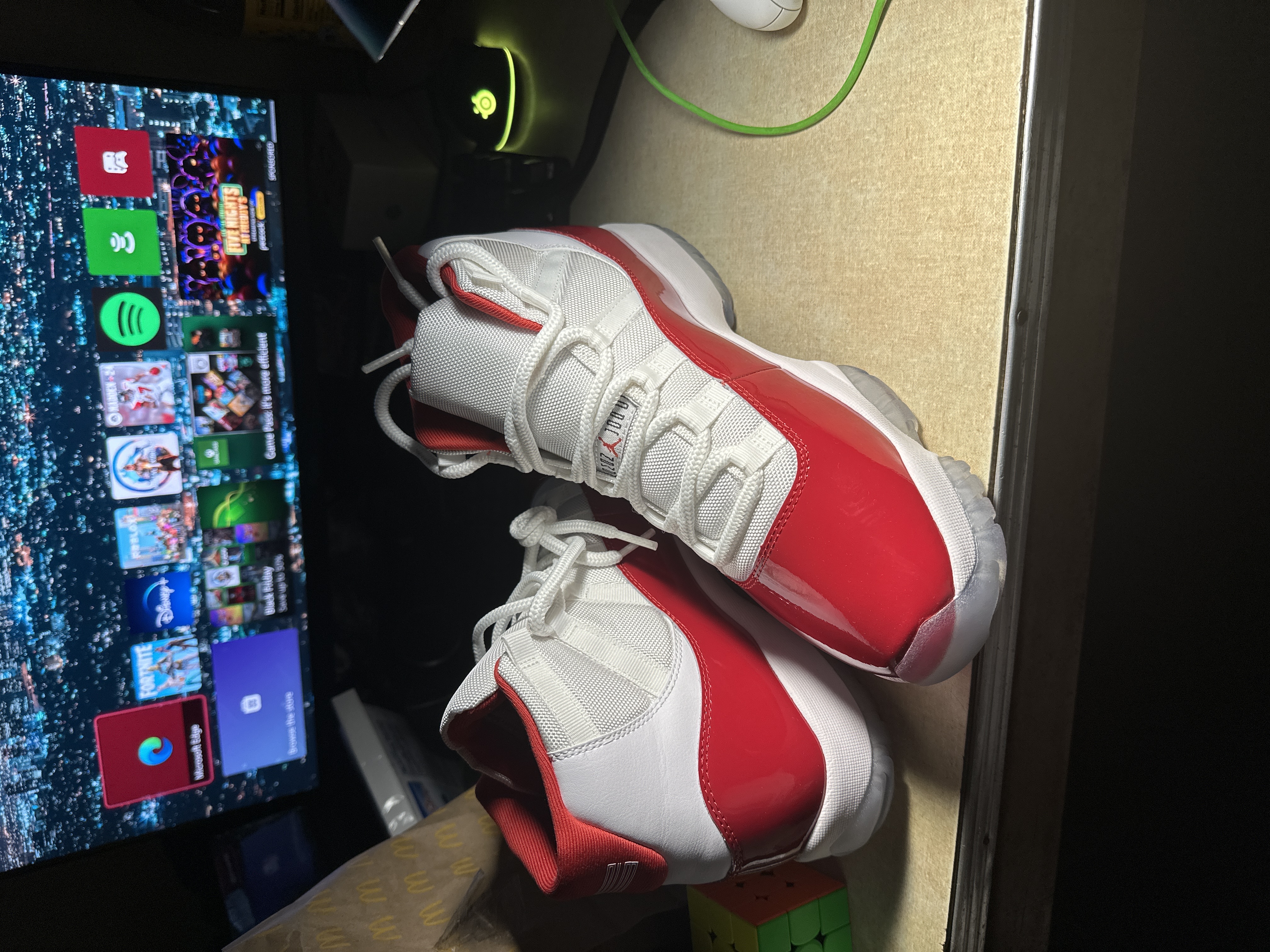 Air Jordan 11 Retro Cherry CT8012-116 review Mingo 04
