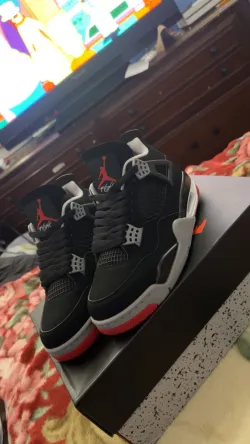 Air Jordan 4 Retro Bred 308497-060 review AnonymousGuy123456 02