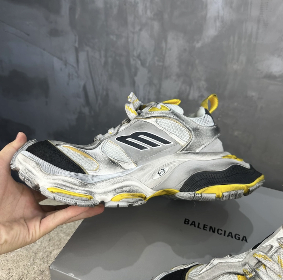 Balenciaga Cargo Grey Black Yellow 784339W2MV11170 review 3