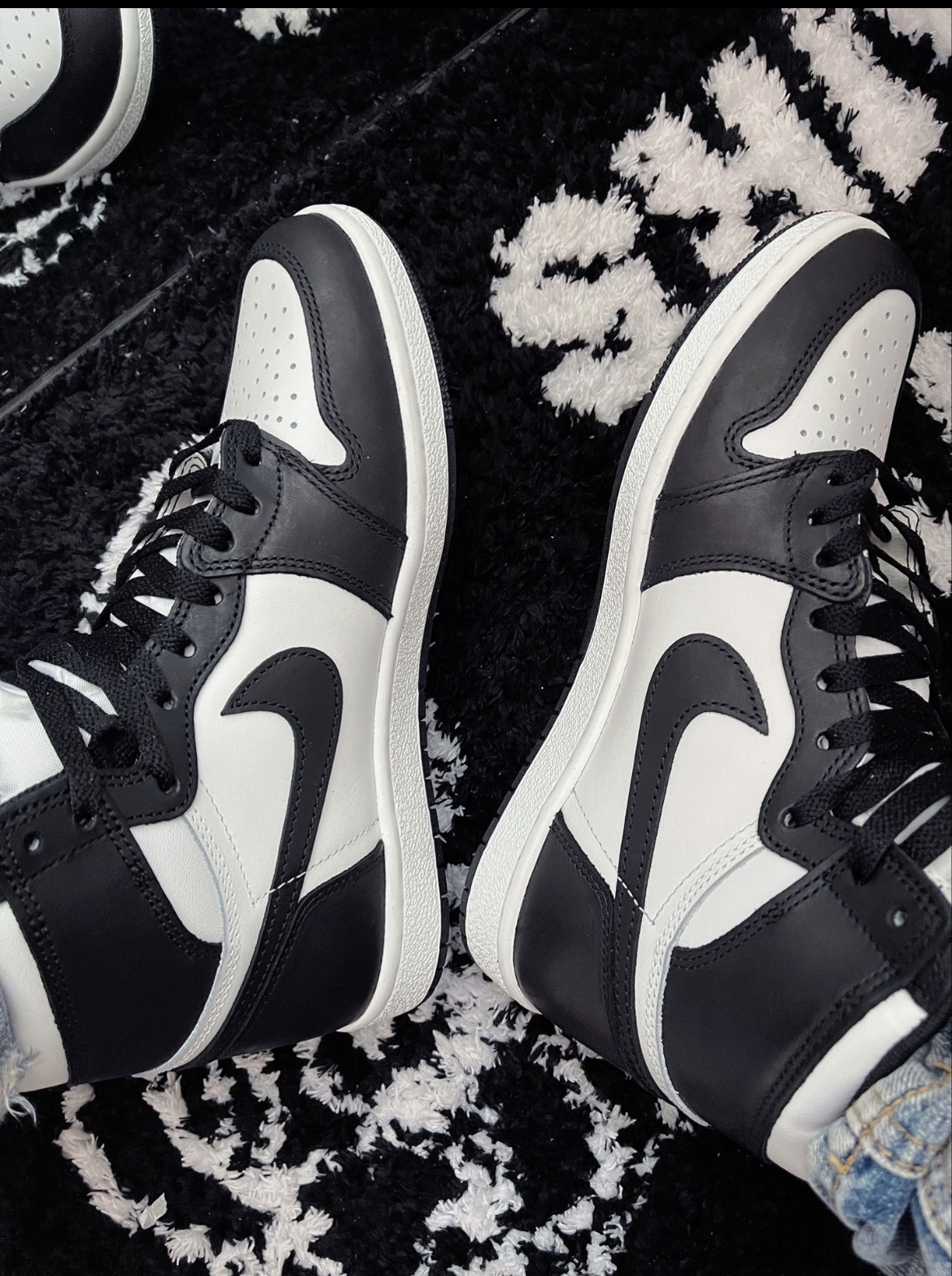 Air Jordan 1 Retro High 85 Black White BQ4422-001 review 0
