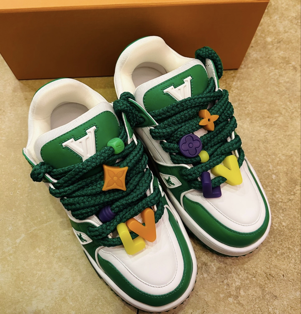 Louis Vuitton Trainer Maxi Green 1AB8SC/1AB8SI review Elias Hendricks 02