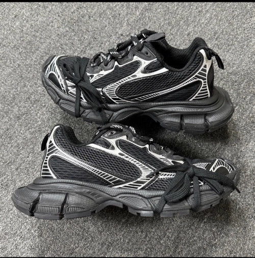 Balenciaga 3XL Sneaker in Black - 734731W3XL11090 review 