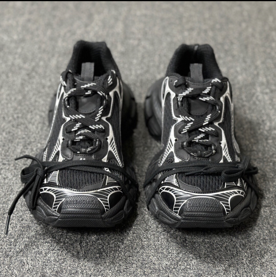 Balenciaga 3XL Sneaker in Black - 734731W3XL11090 review Drevion Mills 01