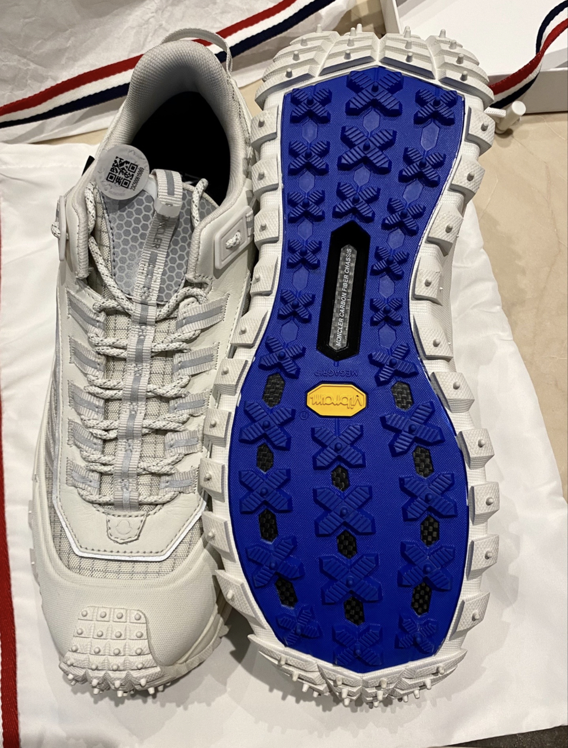 Moncler Trailgrip Gore-Tex Low White 4M00230M2058-014 review Jordan Bennett 03