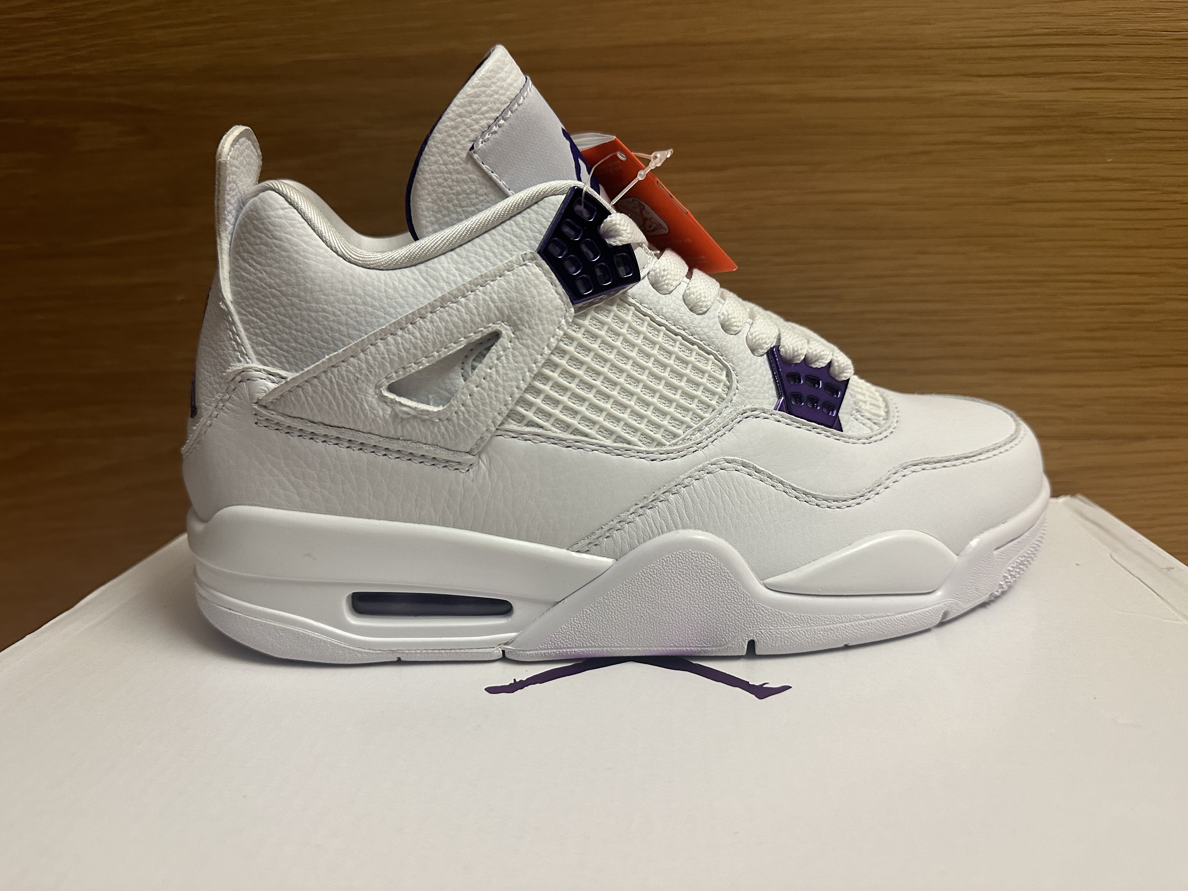 Air Jordan 4 Retro Metallic Purple CT8527-115 review Lucas 01