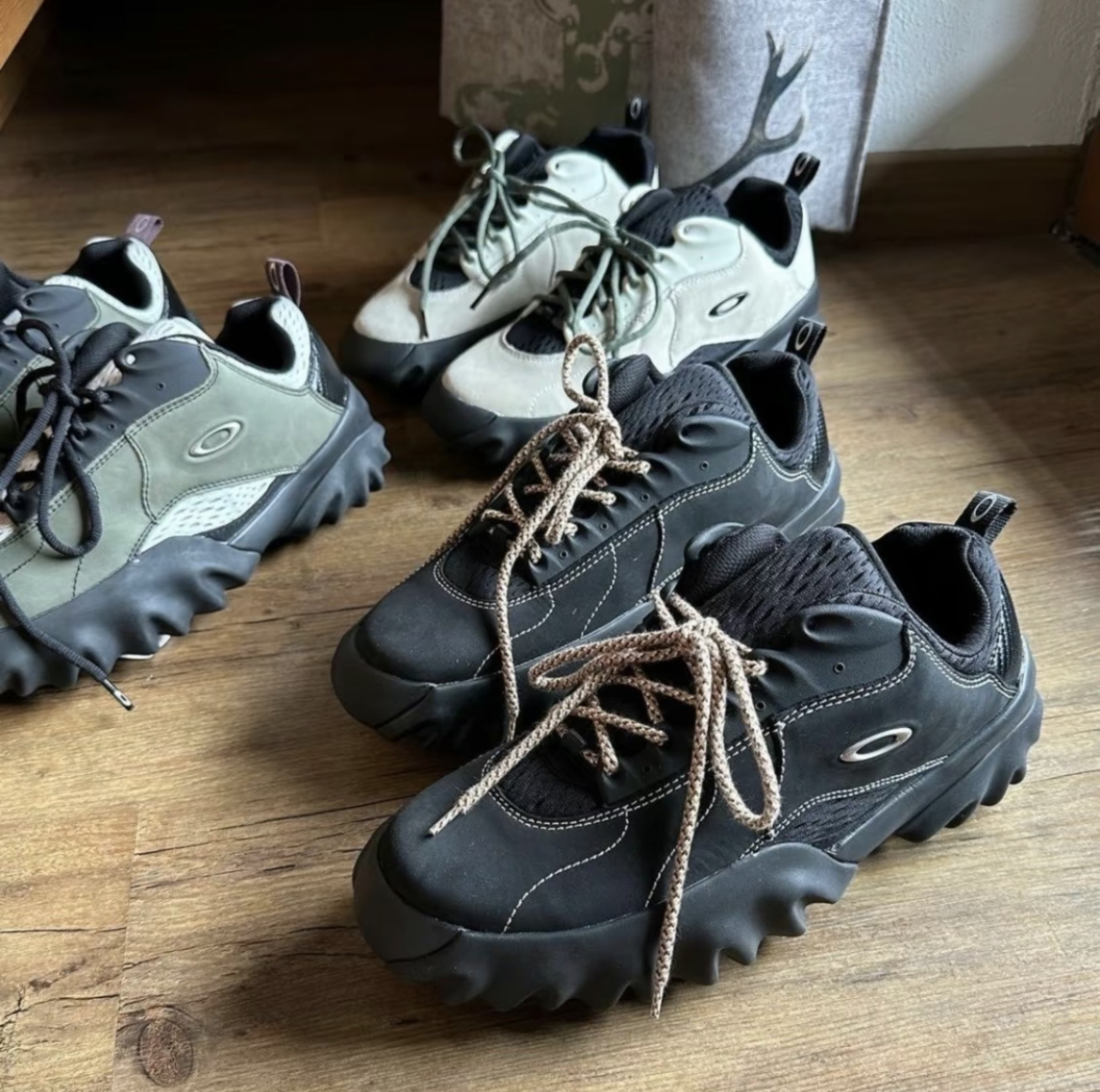 Oakley Factory Team Chop Saw Brain Dead Ivory Black BDF22S00003073WH06 review 0