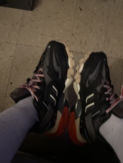 Balenciaga Track Black Red (Without LED) 542436 W1GB1 1000 review Motts 02