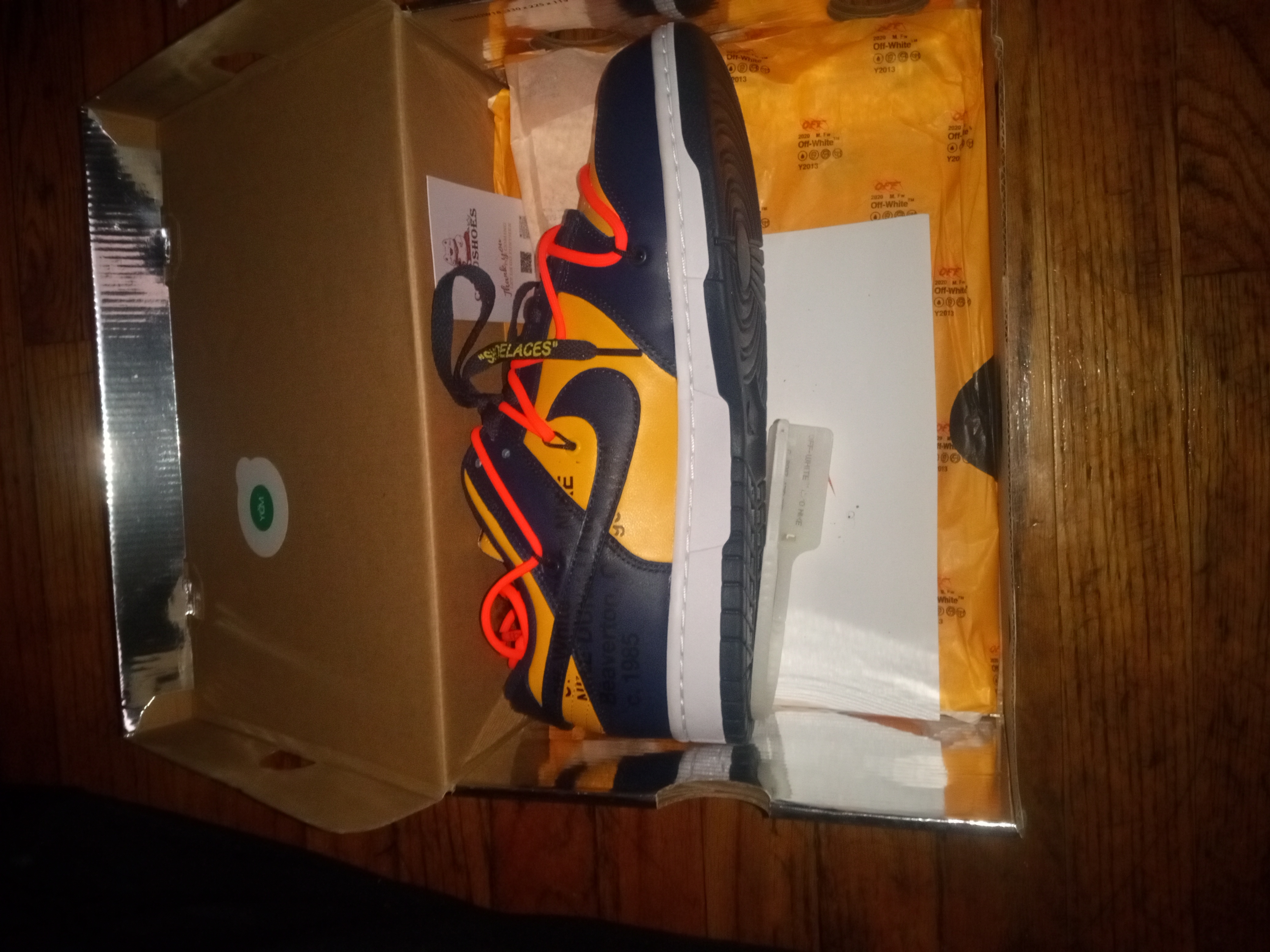 Nike Dunk SB Low Off-White University Gold Midnight Navy CT0856-700 review Johnny 02