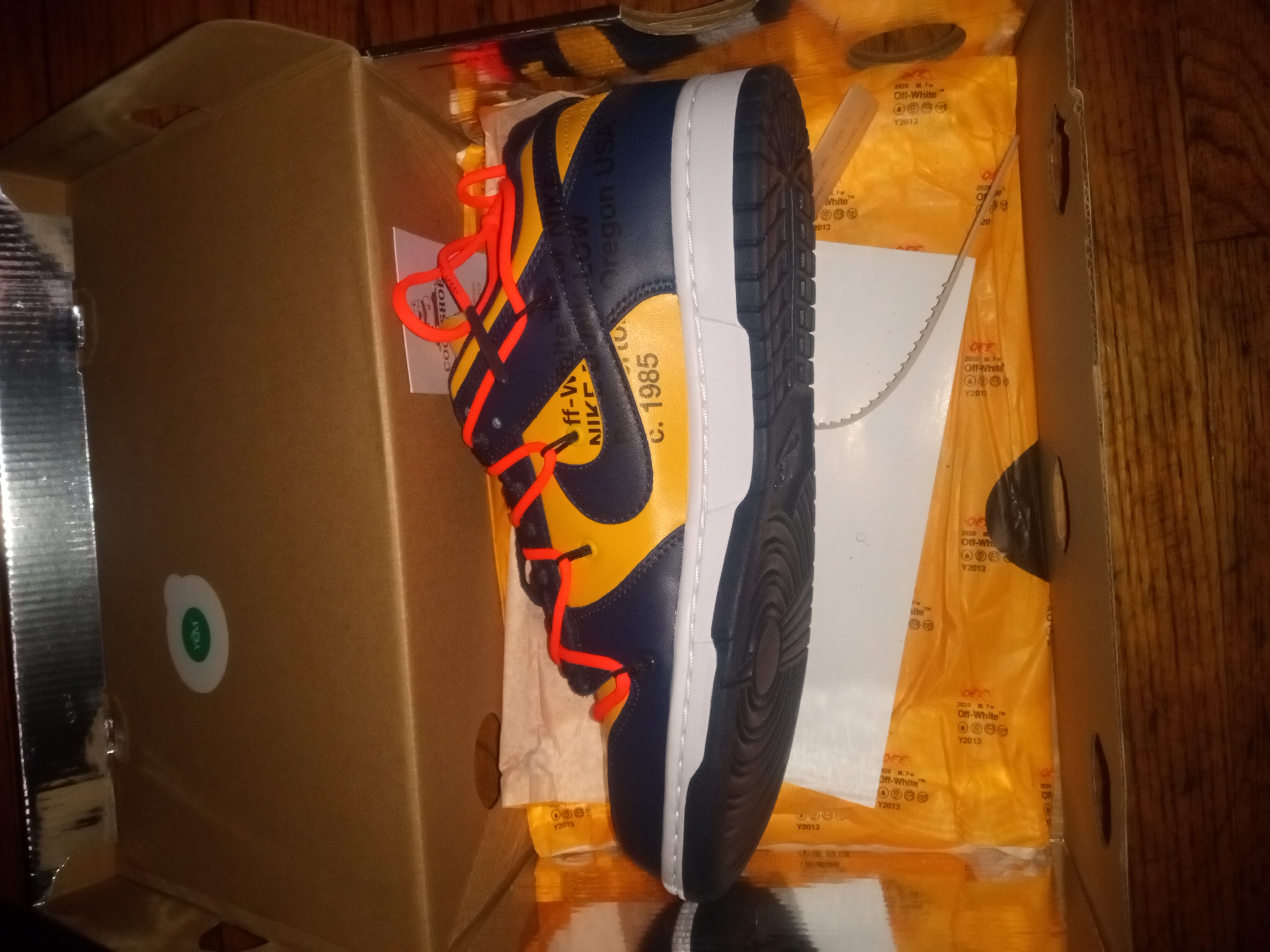 Nike Dunk SB Low Off-White University Gold Midnight Navy CT0856-700 review Johnny 05