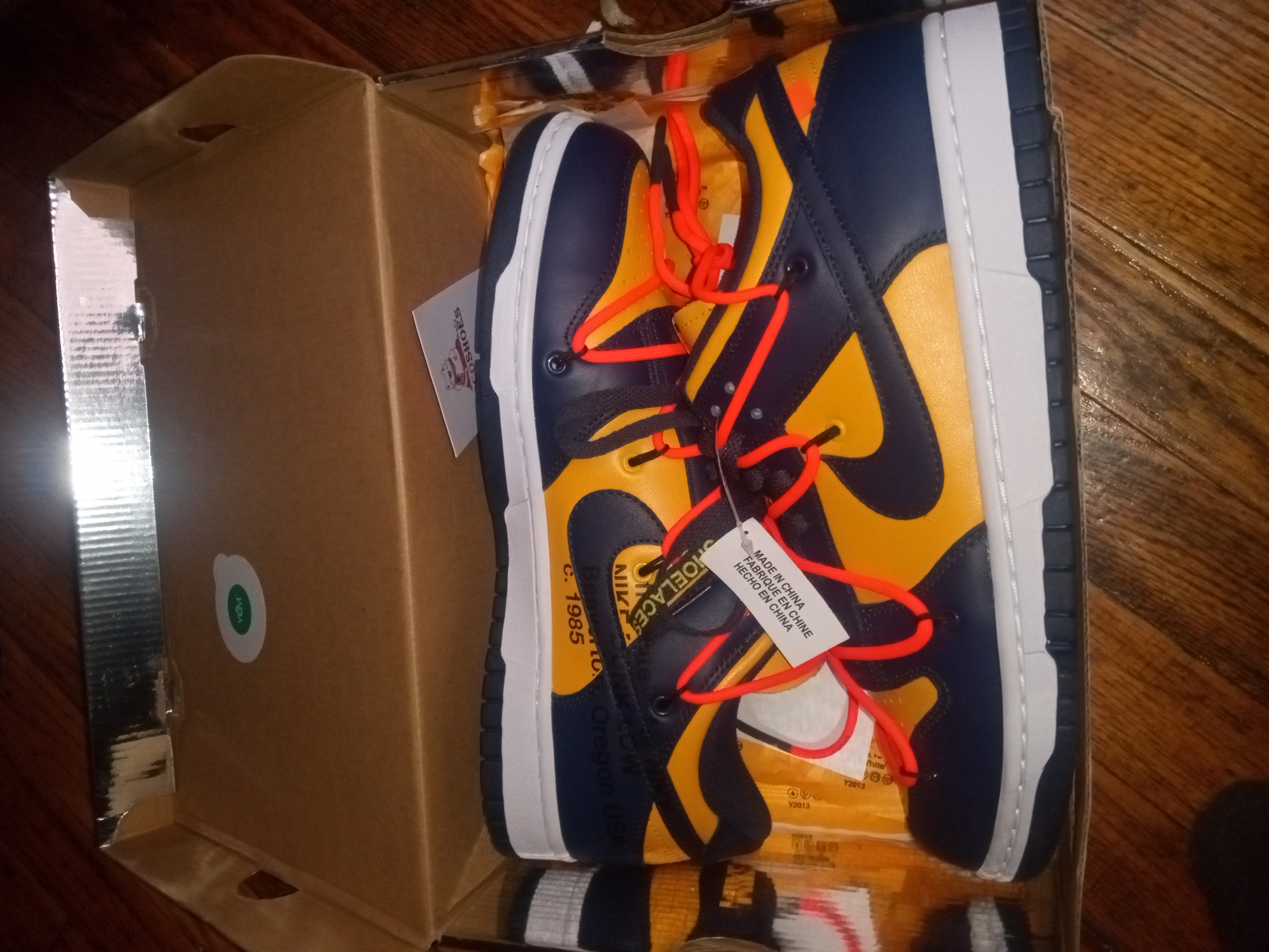 Nike Dunk SB Low Off-White University Gold Midnight Navy CT0856-700 review Johnny 07