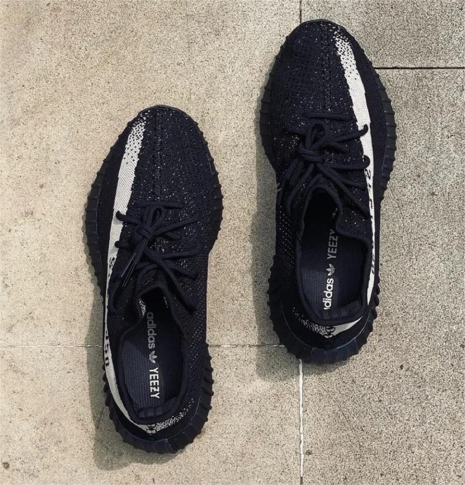Adidas Yeezy Boost 350 V2 Core Black White BY1604 review Salgado