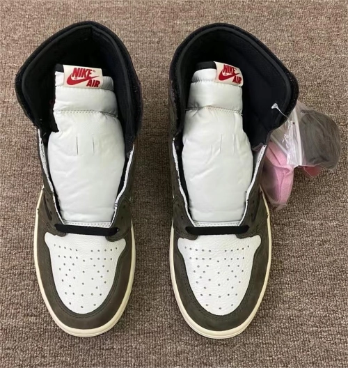 Air Jordan 1 Retro High Travis Scott CD4487-100 review 