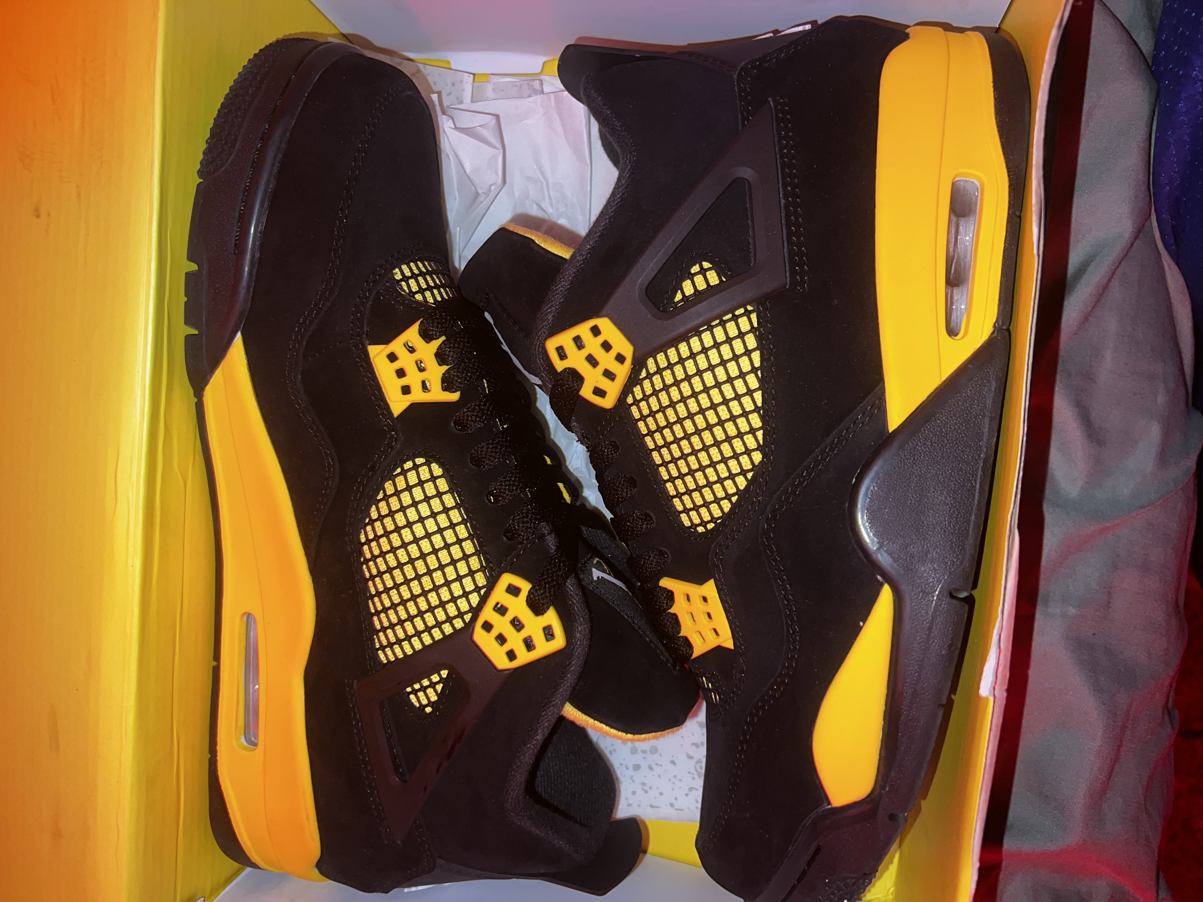 Air Jordan 4 Retro Thunder 308497-008 review 0