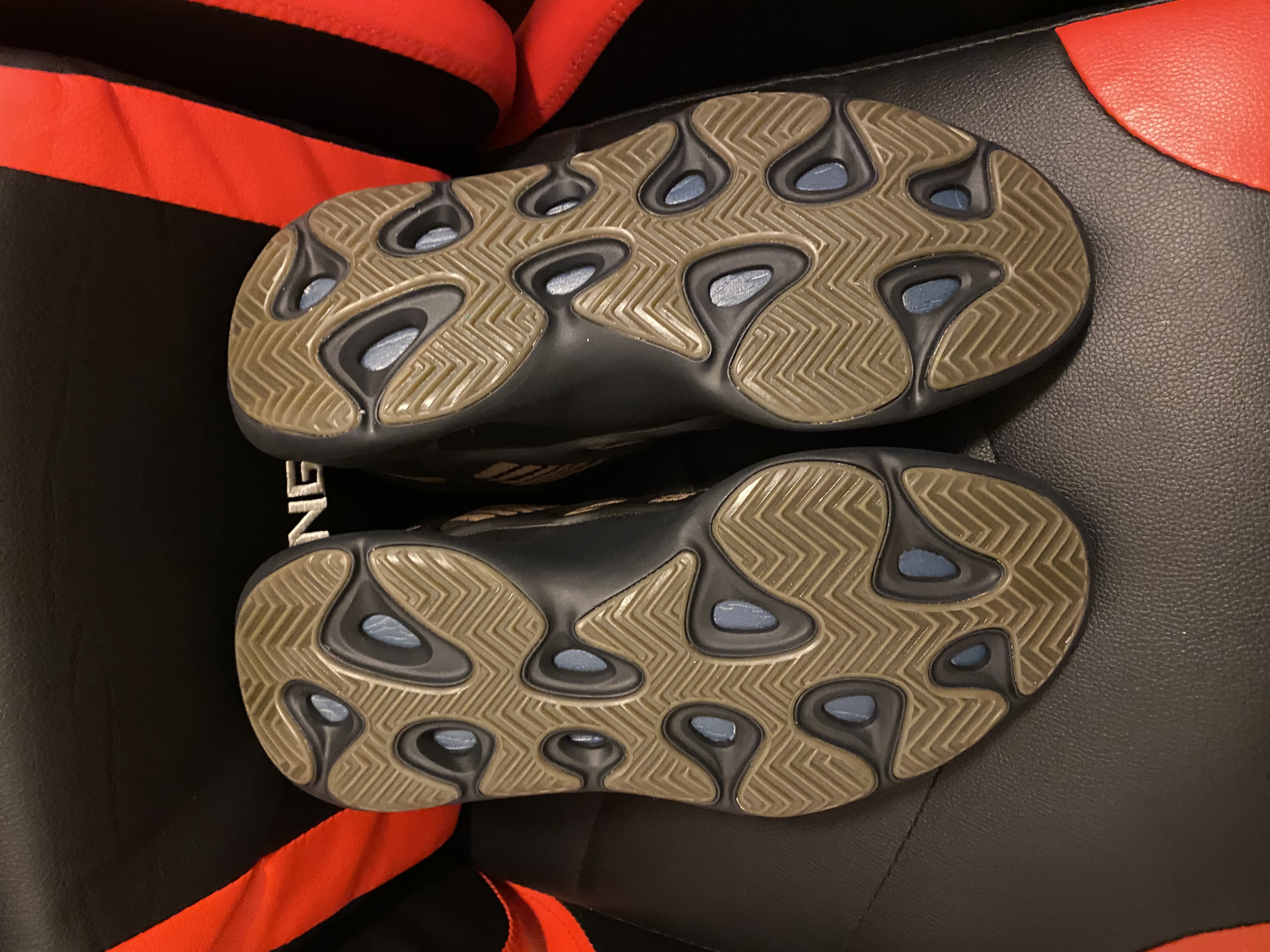 Adidas Yeezy 700 V3 Clay Brown GY0189 review Review 2 08