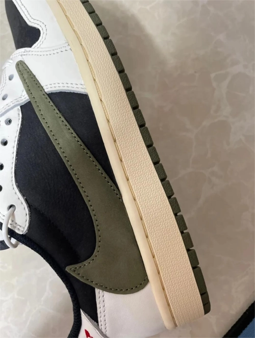 Travis Scott x Air Jordan 1 Low OG Olive DZ4137-106 review 