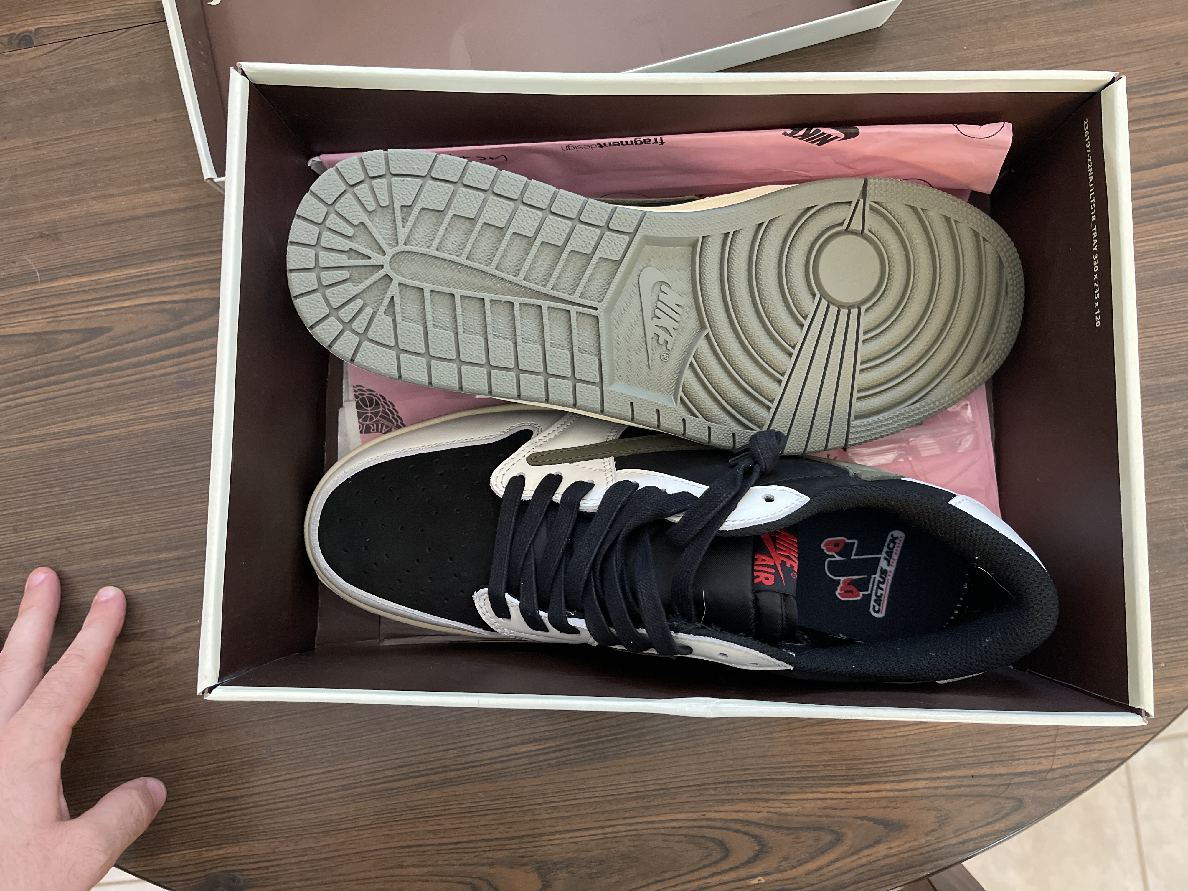 Travis Scott x Air Jordan 1 Low OG Olive DZ4137-106 review Tyler ONeill 01