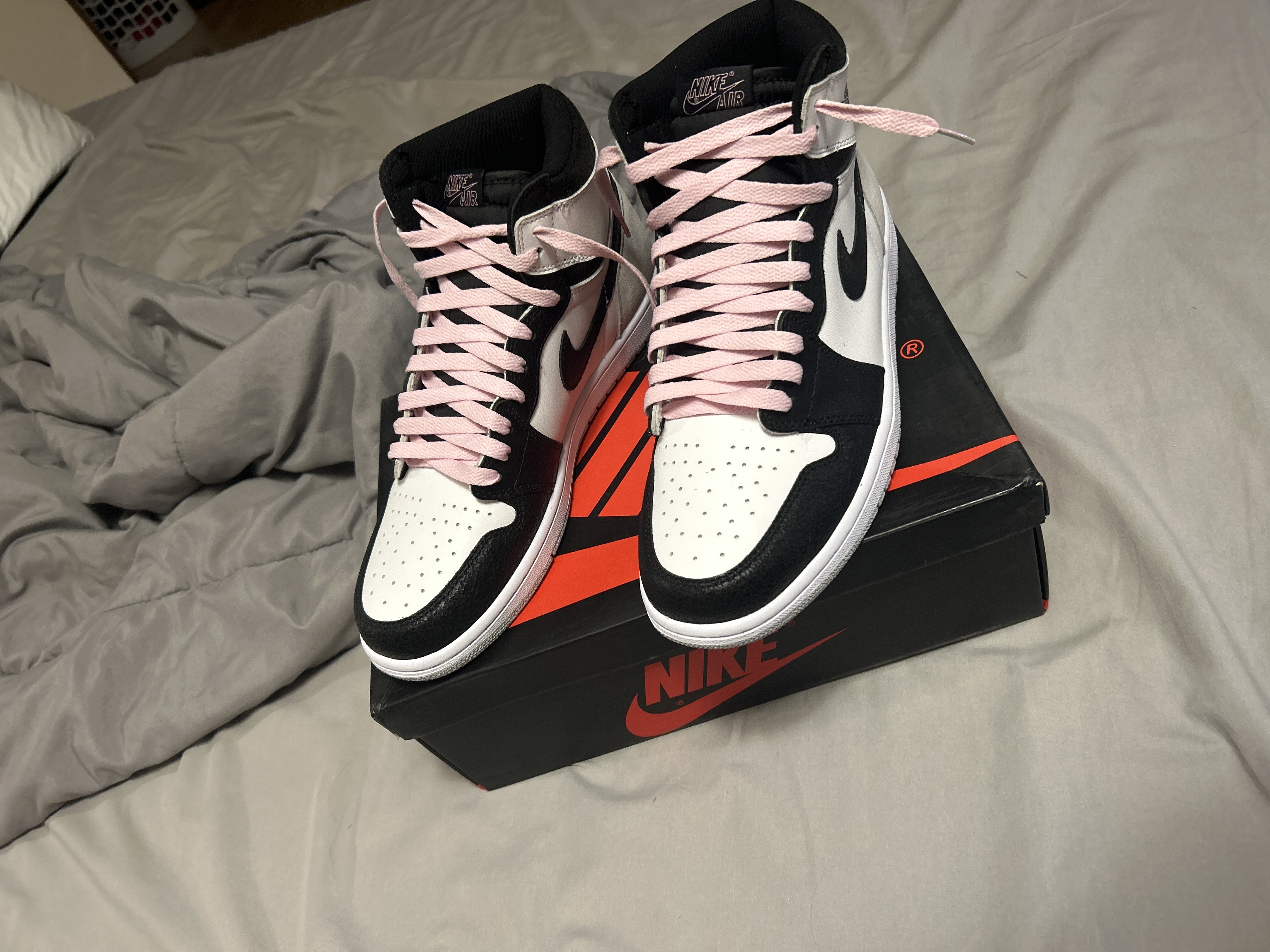 Air Jordan 1 Retro High OG Stage Haze 555088-108 review Griffin