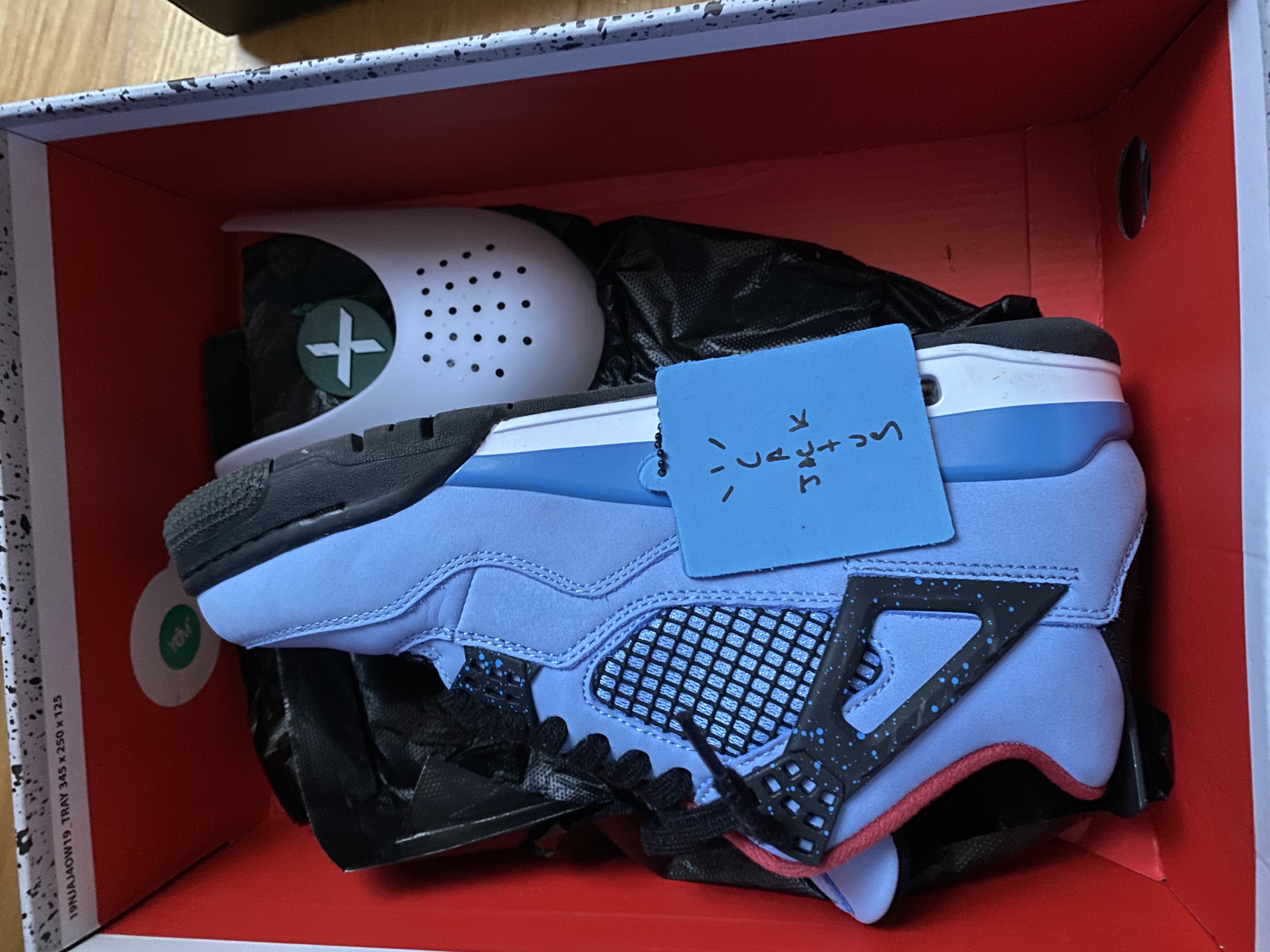 Air Jordan 4 Retro Travis Scott Cactus Jack 308497-406 review John 01