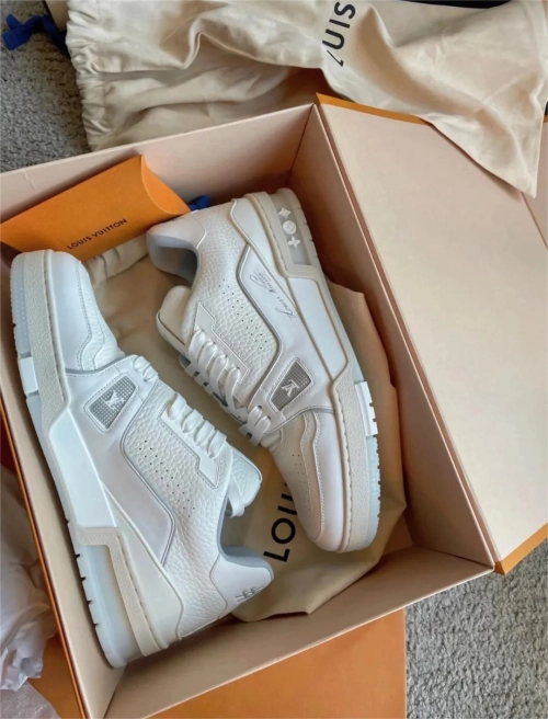 Louis Vuitton Trainer White Litchi Pattern FD0221 review 