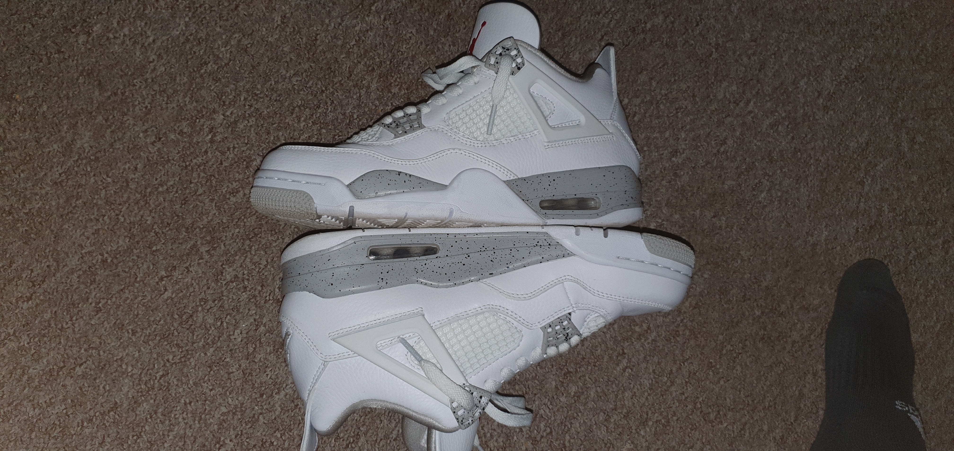 Air Jordan 4 Retro White Oreo CT8527-100 review Adolf 00