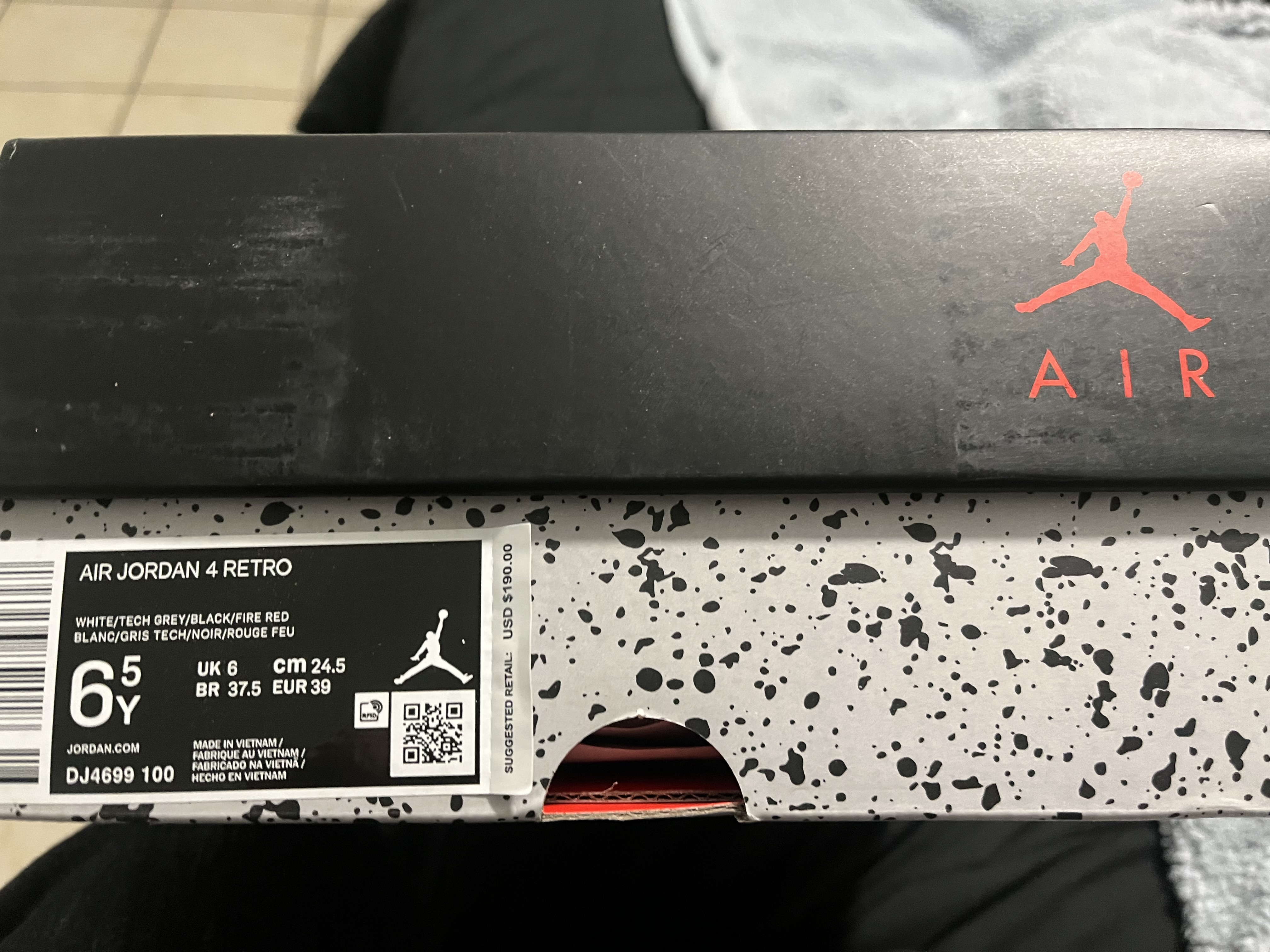 Air Jordan 4 Retro White Oreo CT8527-100 review 786RACKZ 01