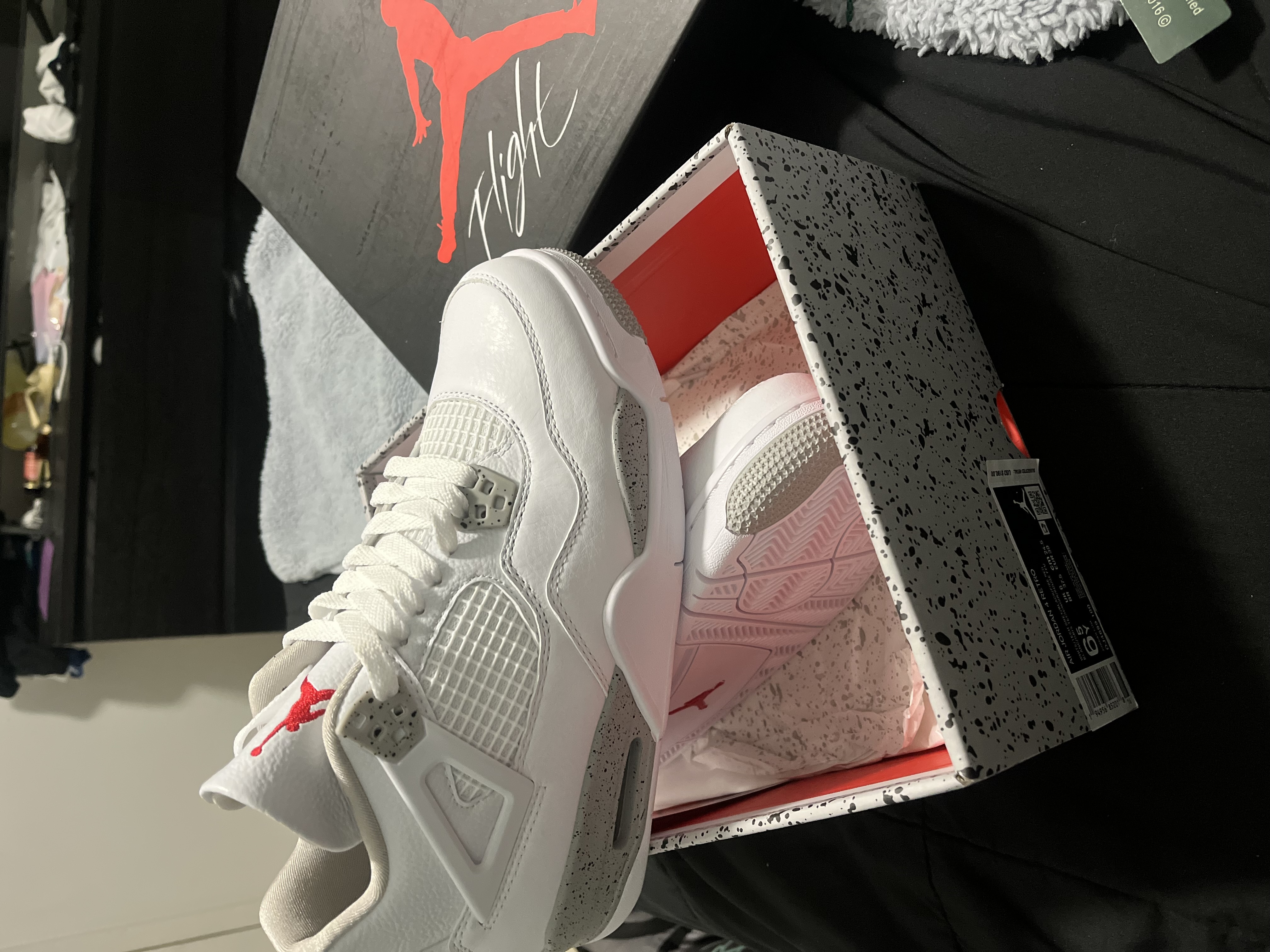 Air Jordan 4 Retro White Oreo CT8527-100 review 786RACKZ 04