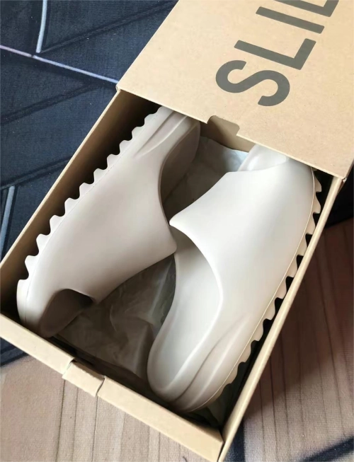 Adidas Yeezy Slide Bone FZ5897 review 
