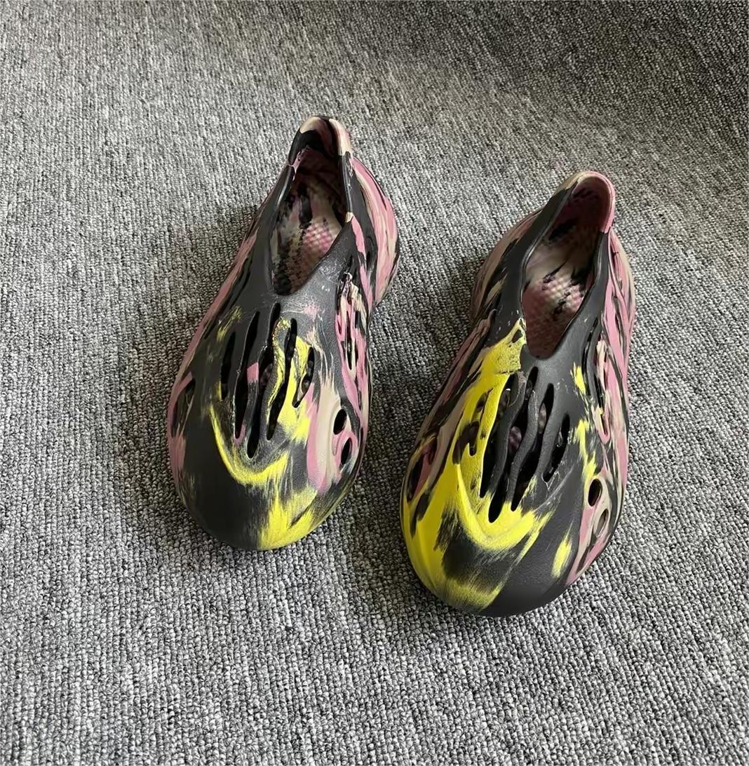 adidas Yeezy Foam Runner MX Carbon IG9562 review Bravo