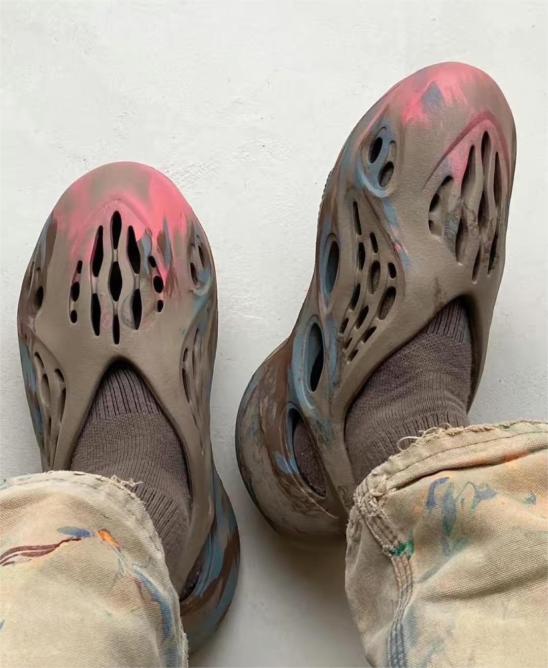 adidas Yeezy Foam Runner MX Sand Grey GY3969 review Eddie