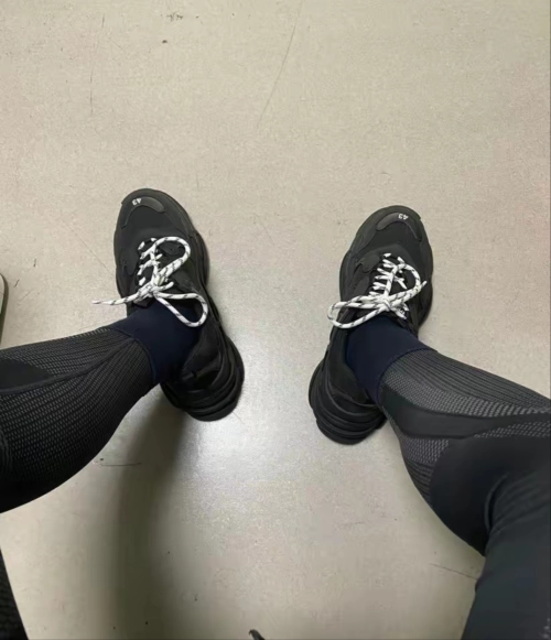 Balenciaga Triple S Clear Sole Black 541624 W09O1 1000 review 